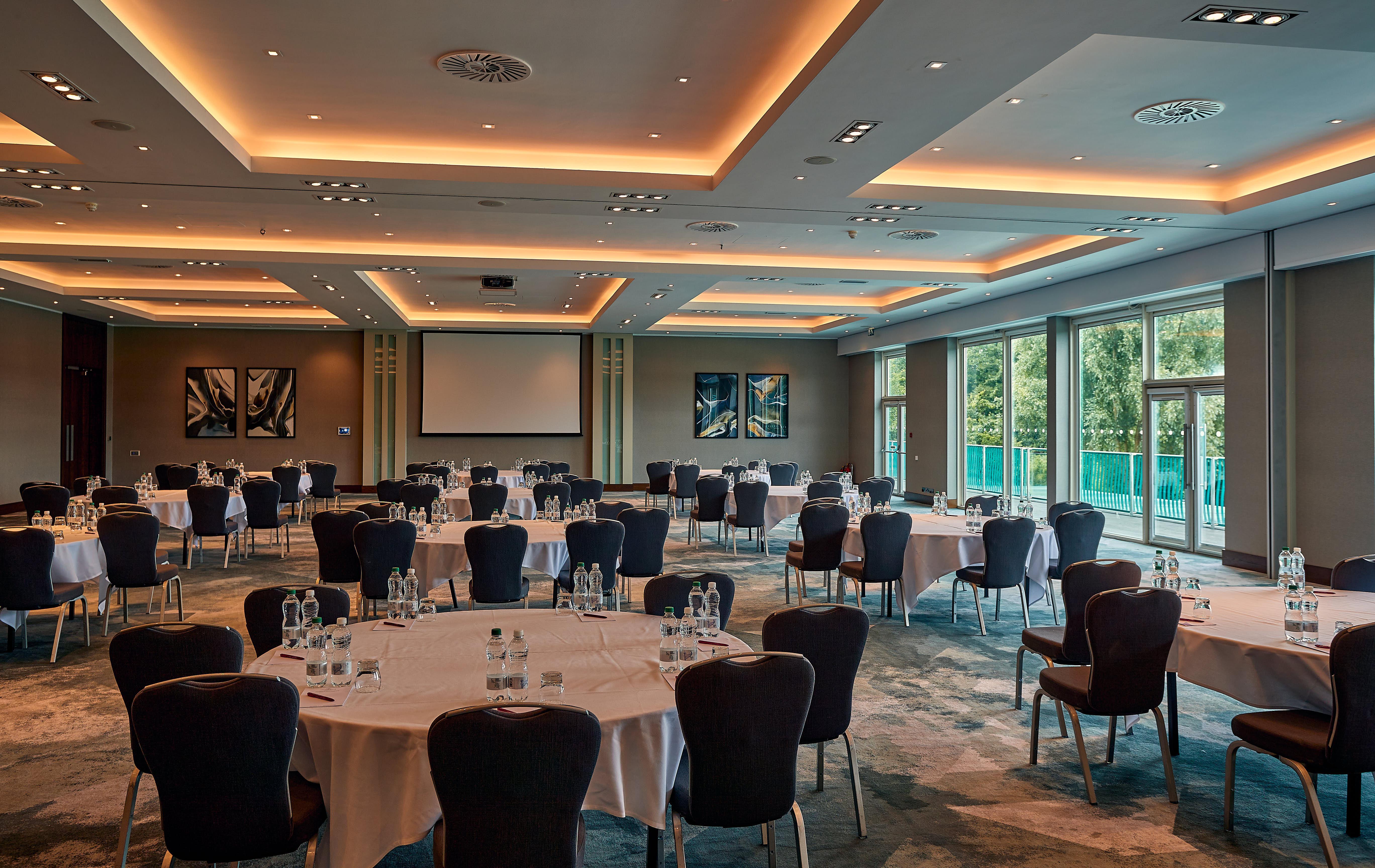 Crowne Plaza Marlow By Ihg Exterior foto